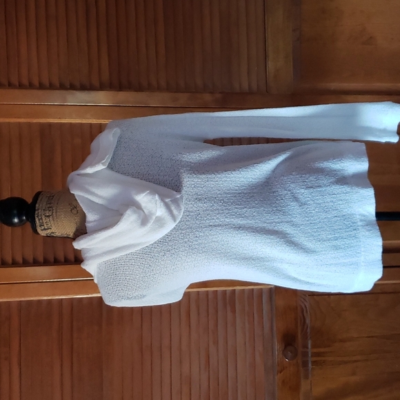 Beach white cover up by Arizona jean company size large - Picture 5 of 8